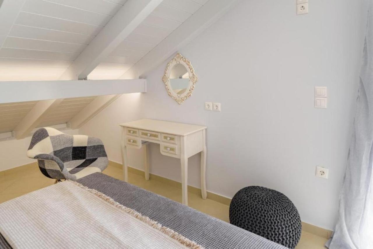 Elegant Penthouse With Sea View Apartment *