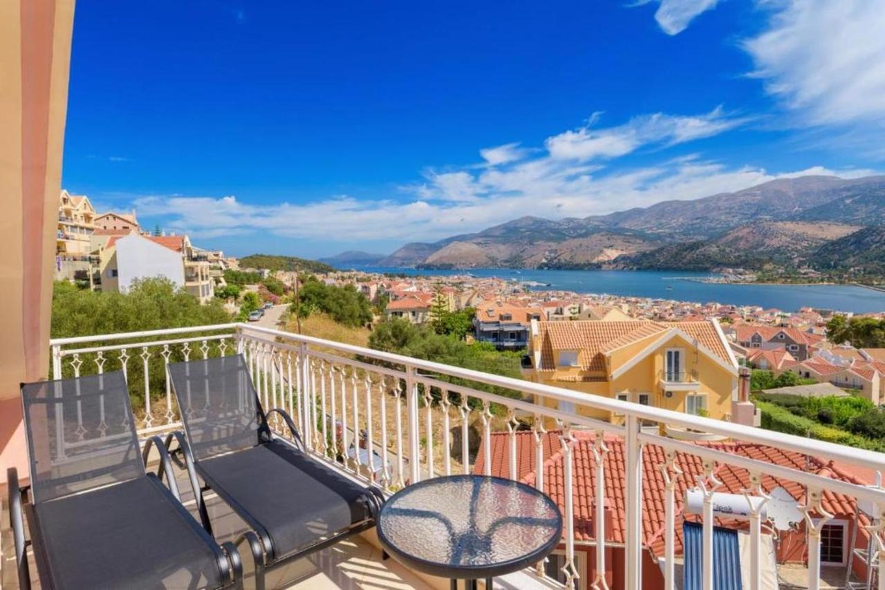 Apartment Elegant Penthouse With Sea View